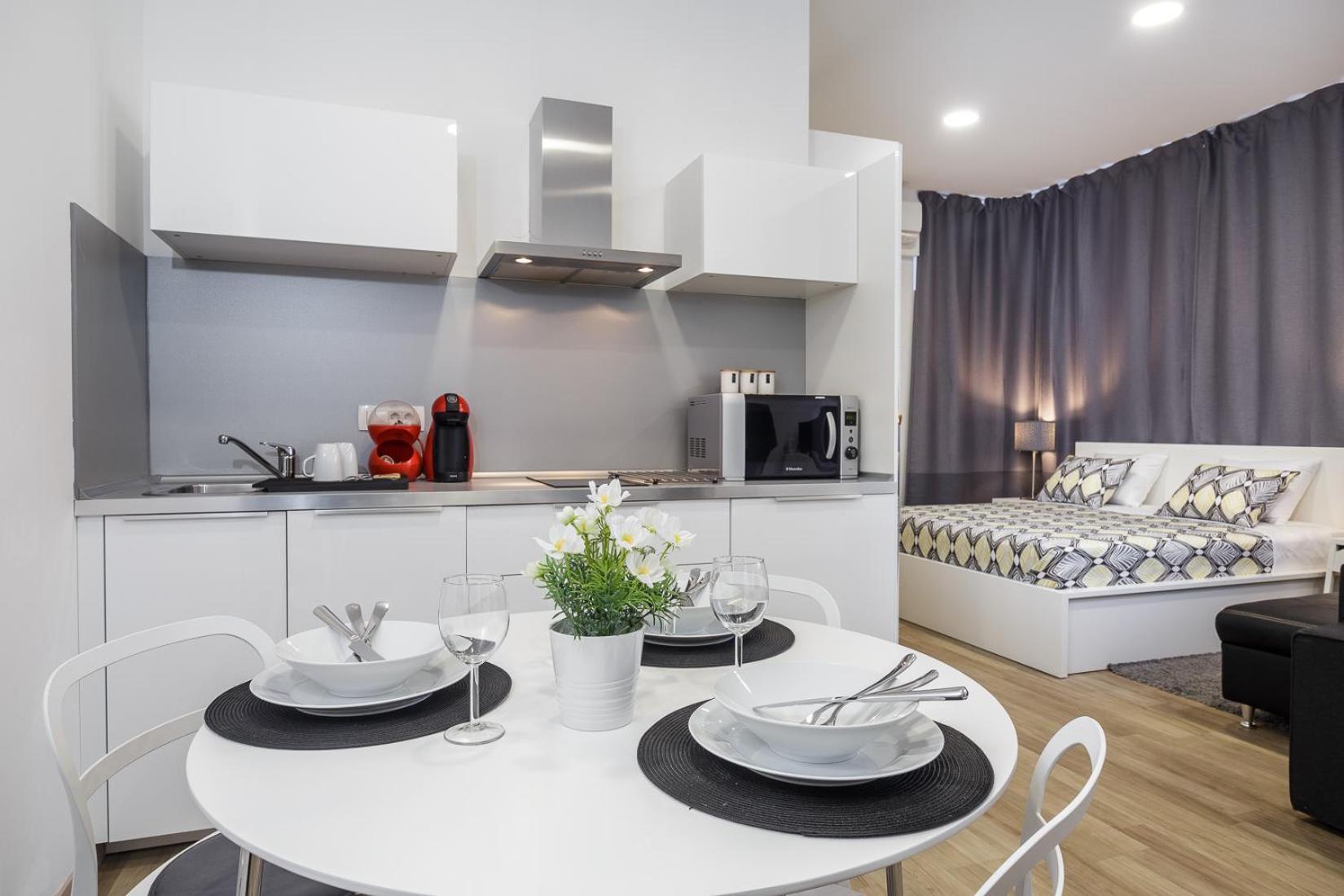 Apartment Aspalathos Centar - Center, A Few Minutes' Walking Distance To The Unesco Palace, Parking Lot In Front Of The Split