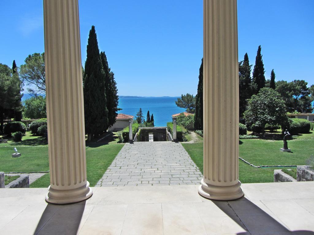 Apartment Aspalathos Centar - Center, A Few Minutes' Walking Distance To The Unesco Palace, Parking Lot In Front Of The *